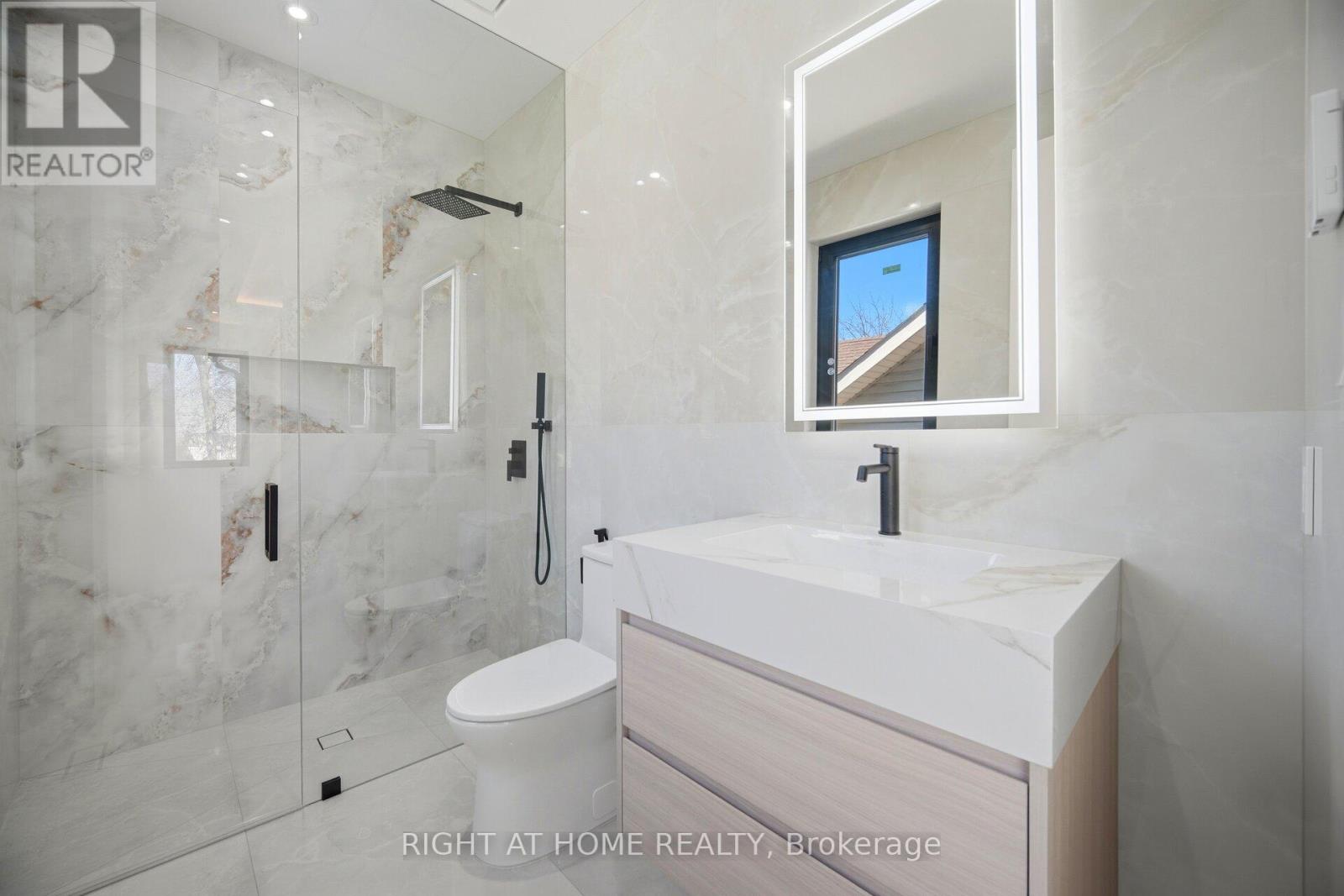 84 Mosley Street, Aurora, Ontario  L4G 1H1 - Photo 34 - N13002254