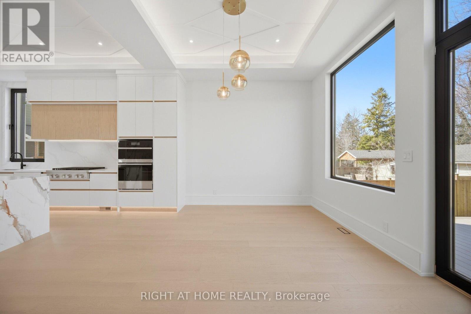 84 Mosley Street, Aurora, Ontario  L4G 1H1 - Photo 19 - N13002254