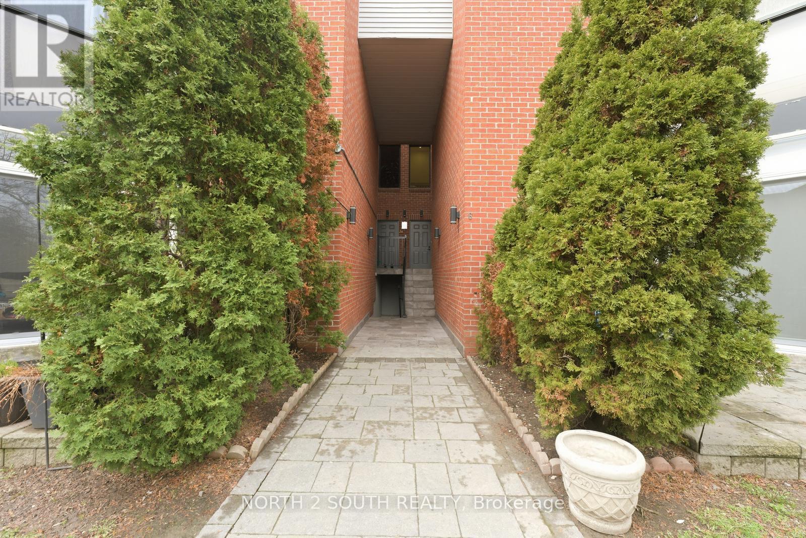 Th 23 - 100 Arbors Lane, Vaughan, Ontario  L4L 7G4 - Photo 5 - N13028692