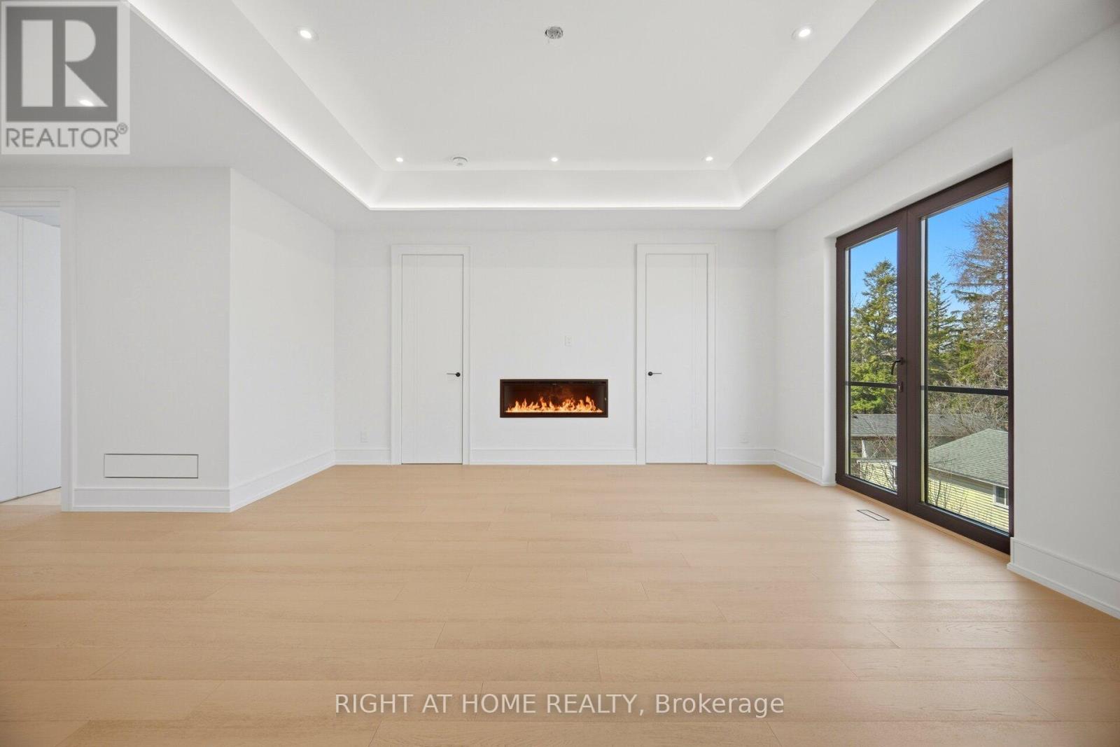 84 Mosley Street, Aurora, Ontario  L4G 1H1 - Photo 27 - N13002254