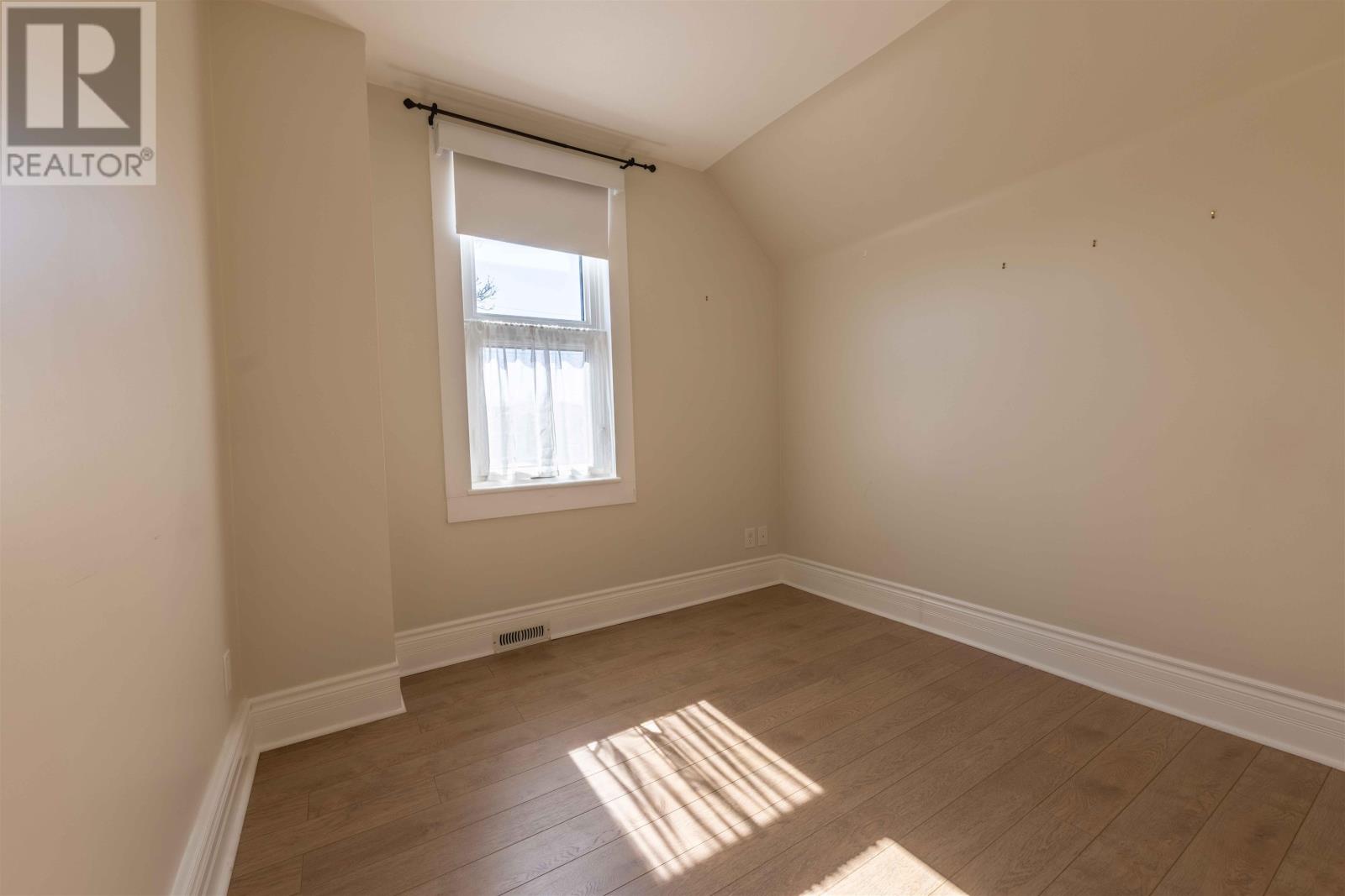 151 Secord St, Thunder Bay, Ontario  P7B 3E3 - Photo 8 - TB2600767