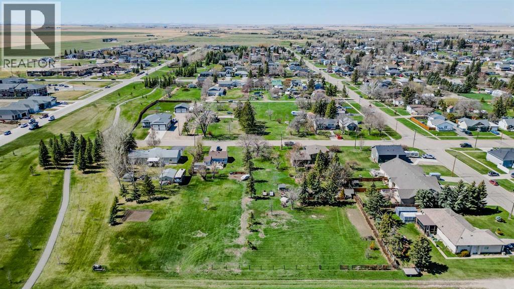 235 S 100 E, Raymond, Alberta  T0K 2S0 - Photo 4 - A2303044