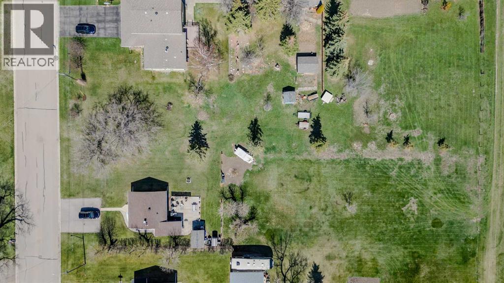 235 S 100 E, Raymond, Alberta  T0K 2S0 - Photo 6 - A2303044