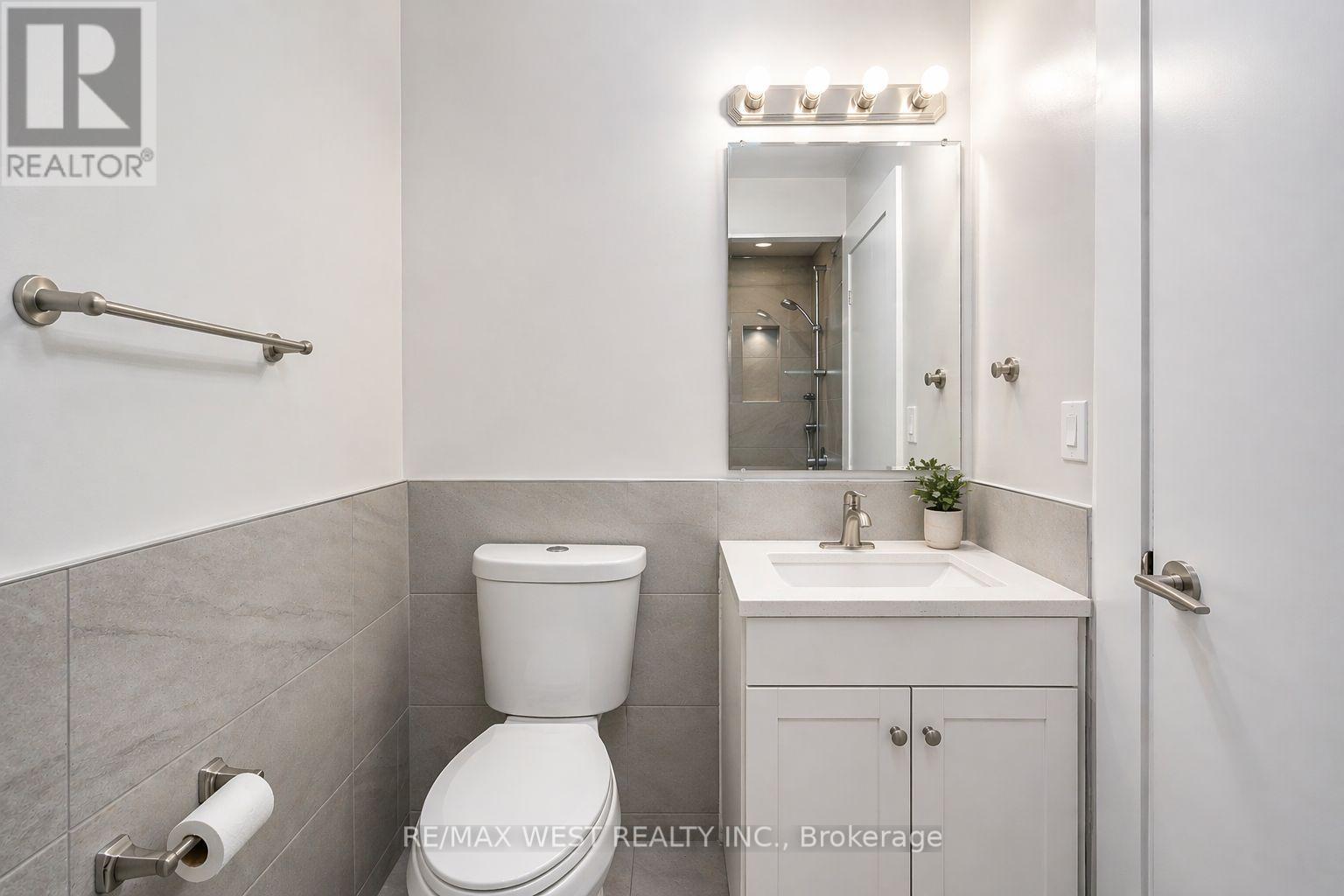 354 Marlee Avenue, Toronto, Ontario  M6B 3H8 - Photo 7 - W12720336