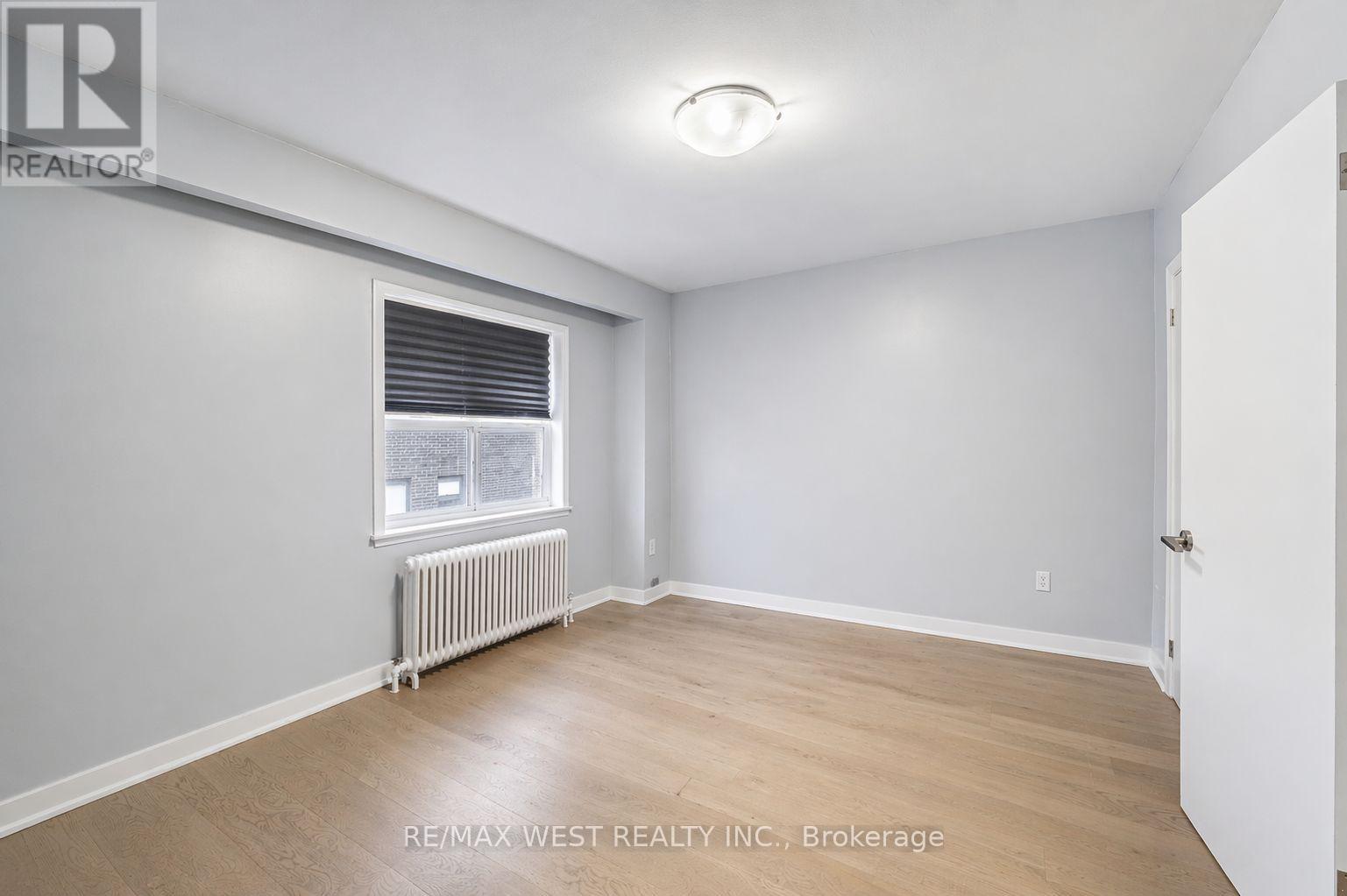 354 Marlee Avenue, Toronto, Ontario  M6B 3H8 - Photo 6 - W12720336