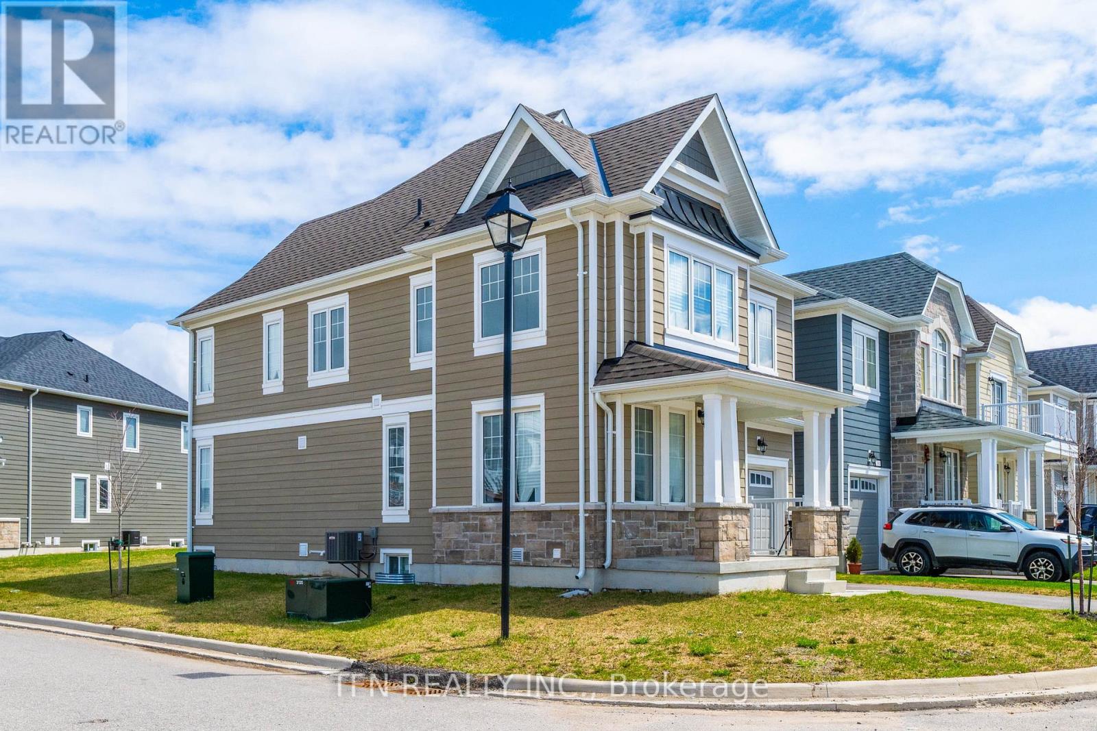 28 Abby Drive, Wasaga Beach, Ontario  L9Z 0K2 - Photo 3 - S12974660