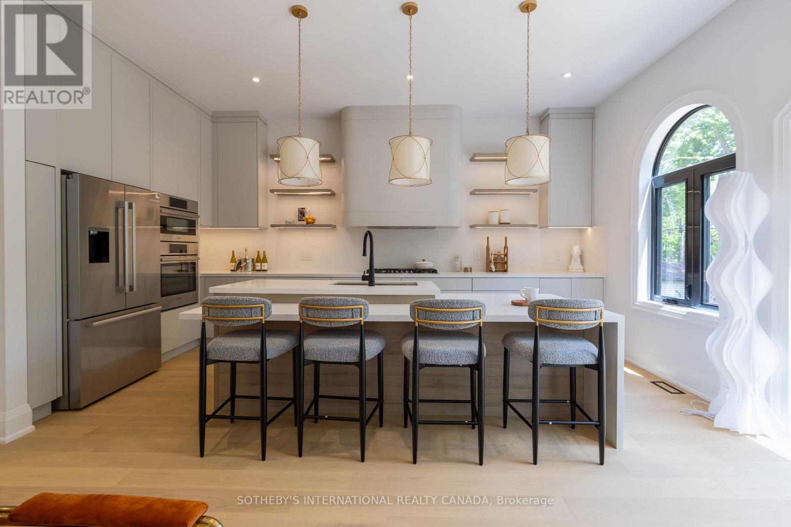 21 Murrie Street, Toronto, Ontario  M8V 1X6 - Photo 3 - W12703672