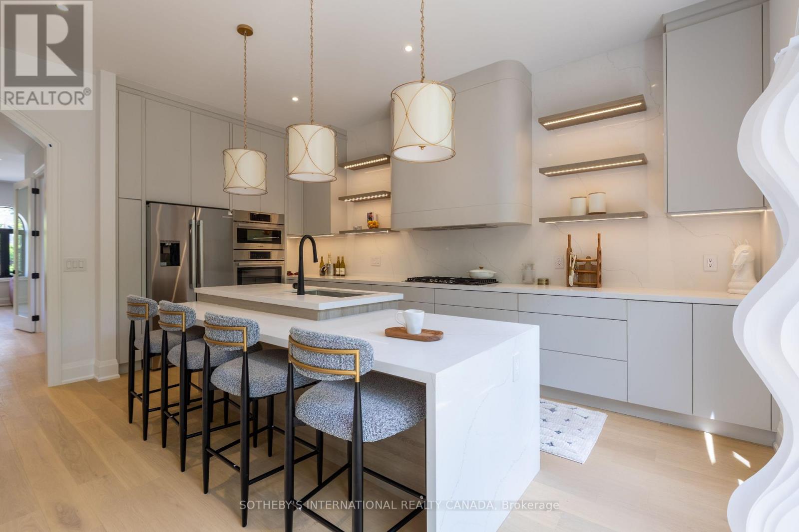 21 Murrie Street, Toronto, Ontario  M8V 1X6 - Photo 5 - W12703672