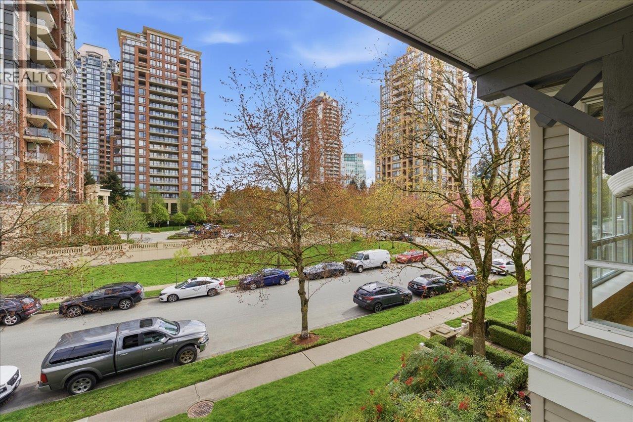 307 6745 Station Hill Court, Burnaby, British Columbia  V3N 4Z4 - Photo 15 - R3114307