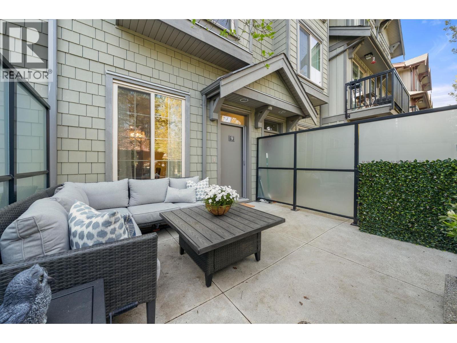 9 433 Seymour River Place, North Vancouver, British Columbia  V7H 0B8 - Photo 3 - R3114474