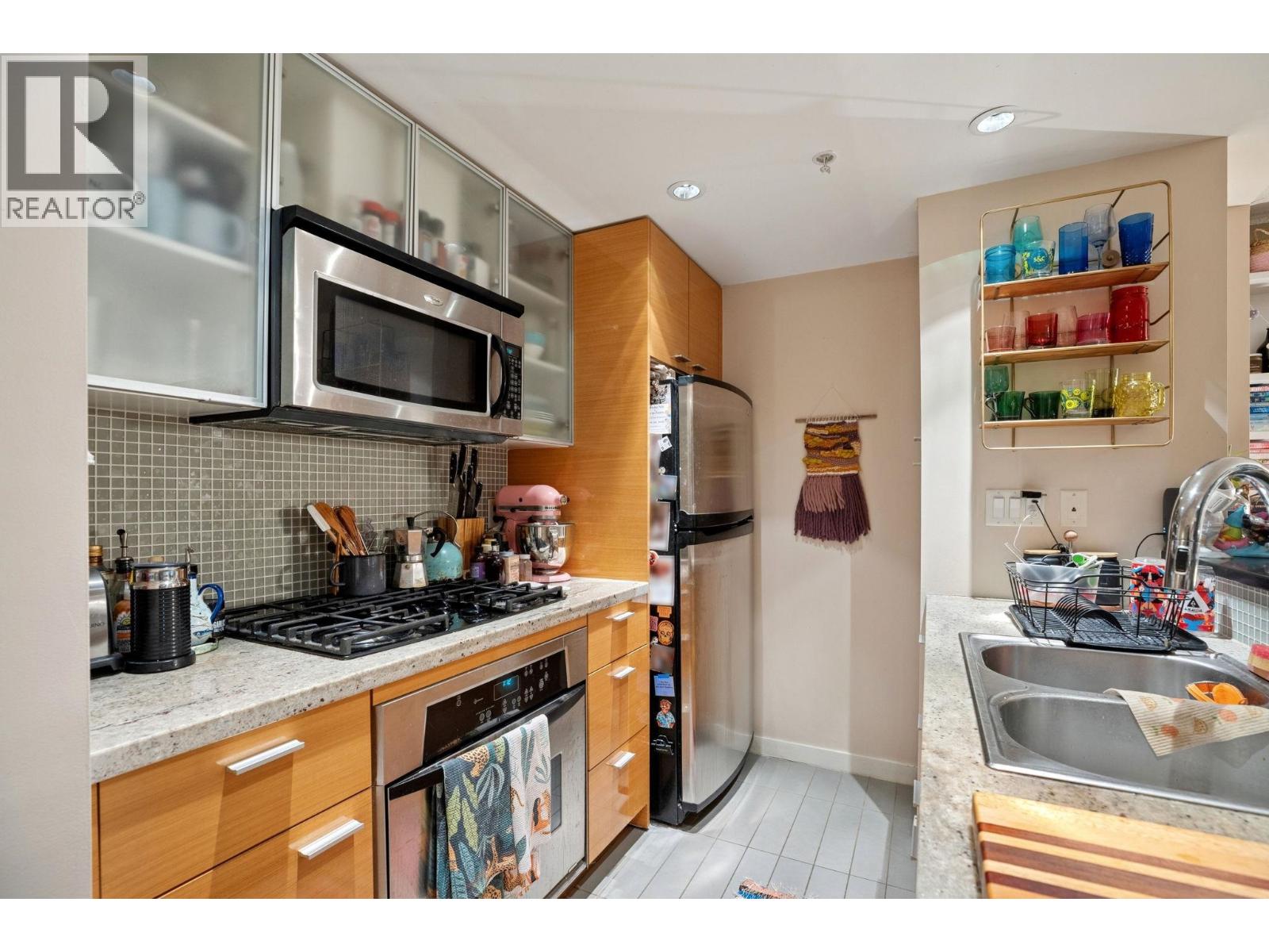 1901 33 Smithe Street, Vancouver, British Columbia  V6B 0B5 - Photo 13 - R3114477