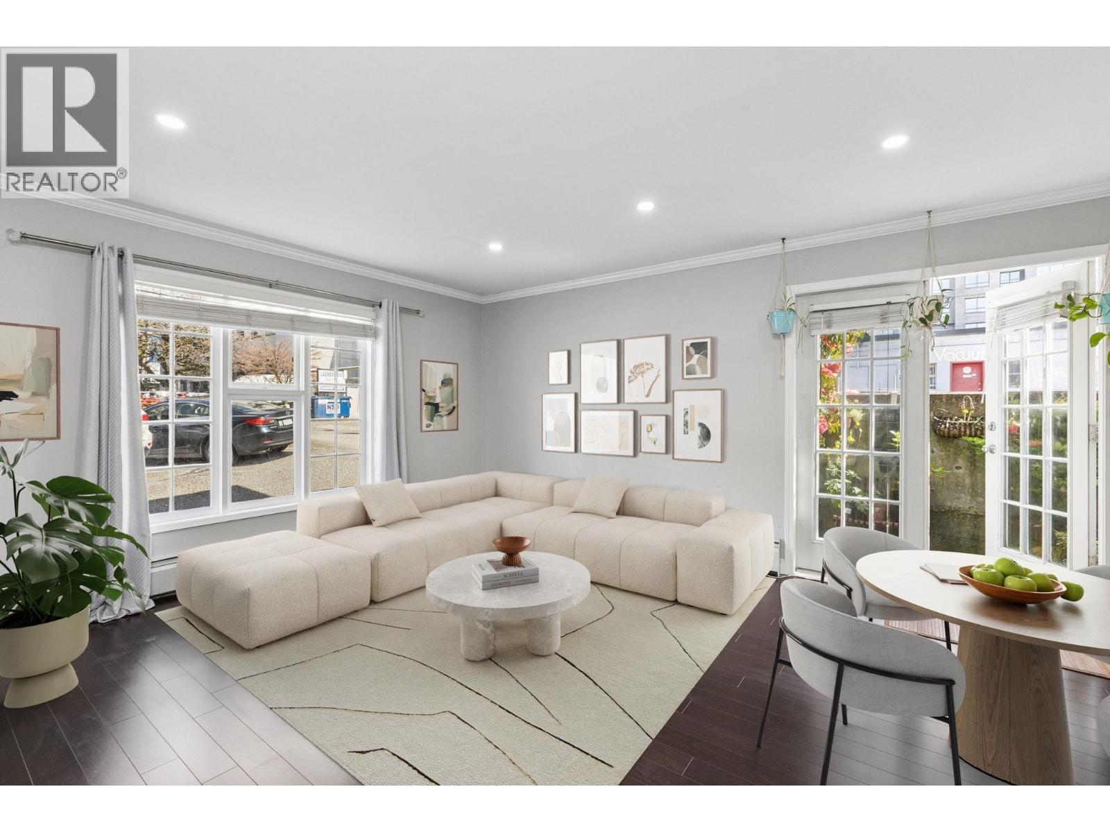 102 120 W 17th Street, North Vancouver, British Columbia  V7M 1V4 - Photo 2 - R3114494