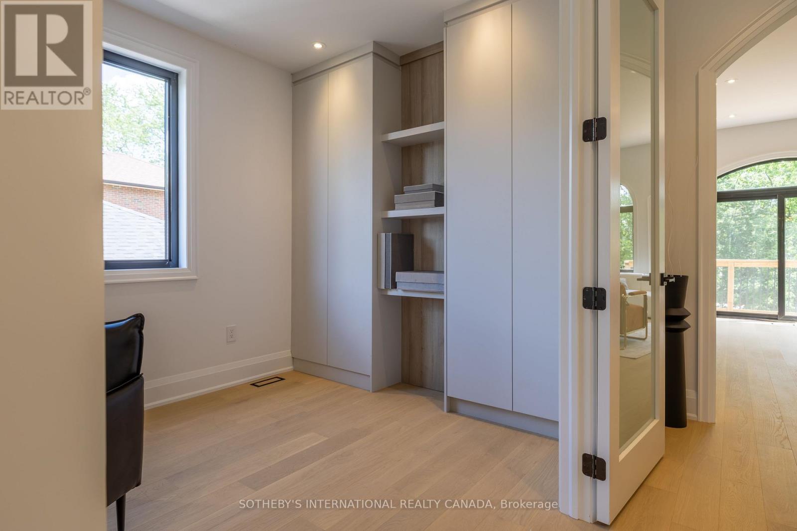 21 Murrie Street, Toronto, Ontario  M8V 1X6 - Photo 15 - W12703672