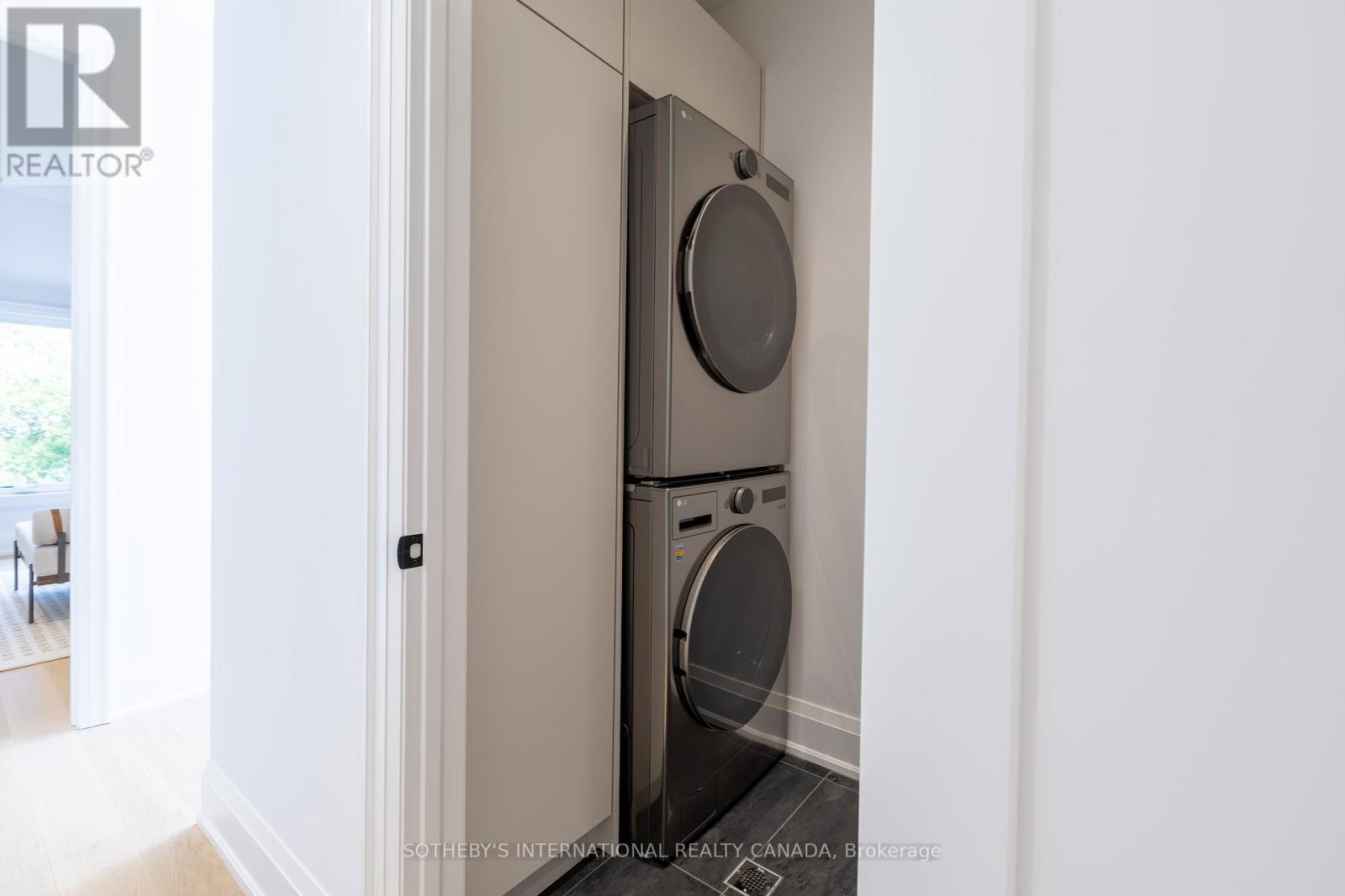 21 Murrie Street, Toronto, Ontario  M8V 1X6 - Photo 30 - W12703672