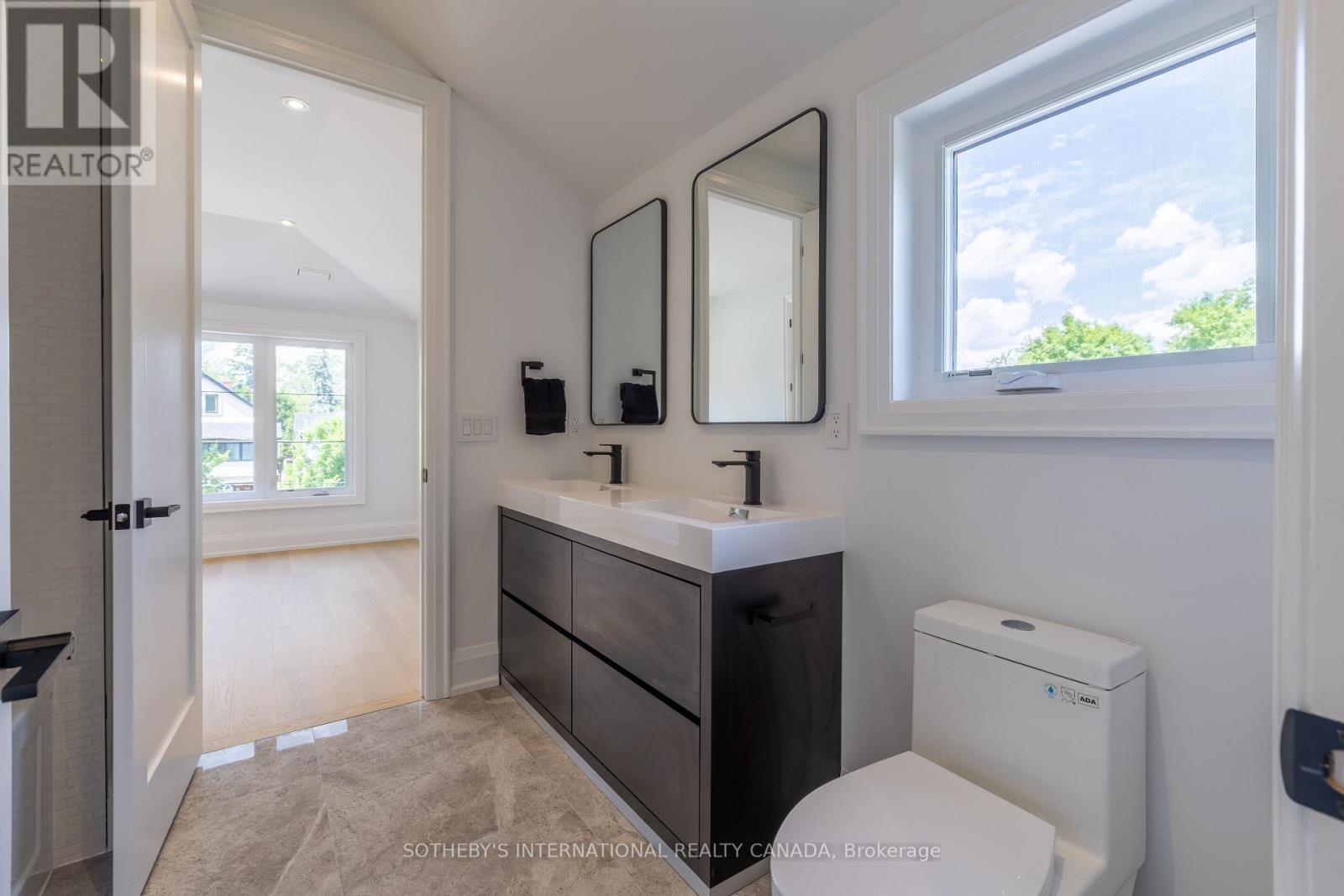 21 Murrie Street, Toronto, Ontario  M8V 1X6 - Photo 34 - W12703672