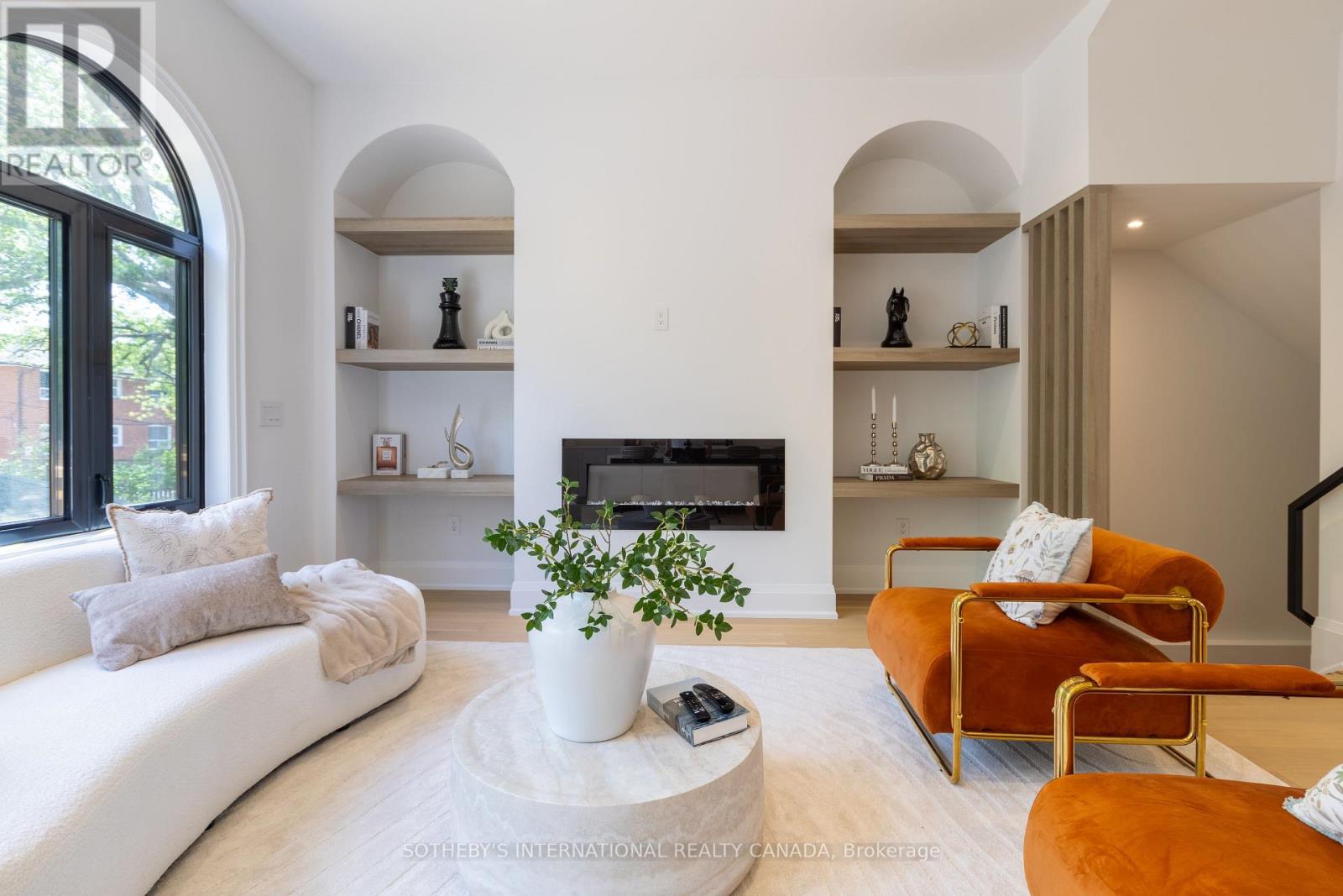 21 Murrie Street, Toronto, Ontario  M8V 1X6 - Photo 9 - W12703672