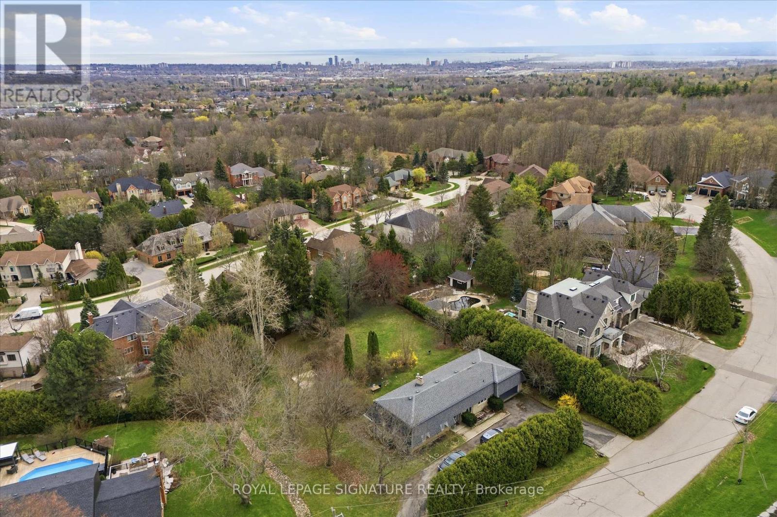 1310 Beaufort Drive, Burlington, Ontario  L7P 4V9 - Photo 16 - W13014564