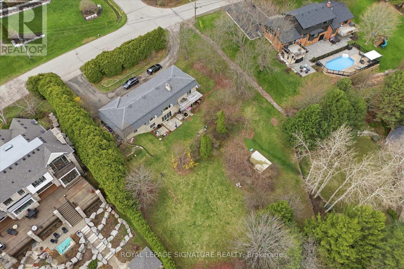 1310 Beaufort Drive, Burlington, Ontario  L7P 4V9 - Photo 3 - W13014564