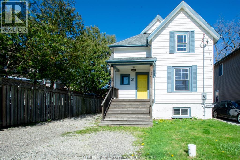 31 Adelaide Street North, Chatham, Ontario  N7M 4K2 - Photo 3 - 26008870