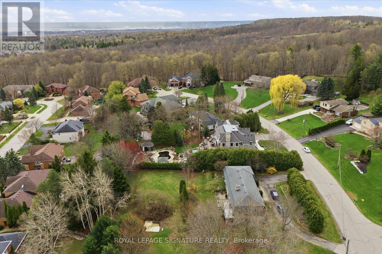 1310 Beaufort Drive, Burlington, Ontario  L7P 4V9 - Photo 17 - W13014564