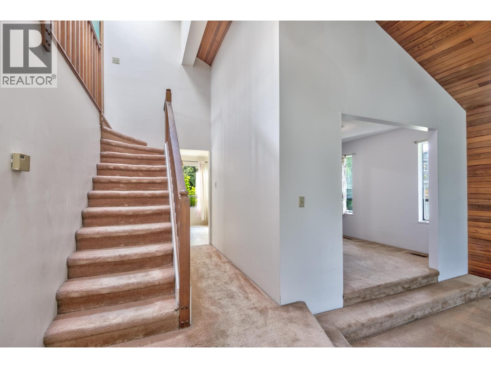 5202 Hollywood Drive, Richmond, British Columbia  V7E 4V4 - Photo 3 - R3114485