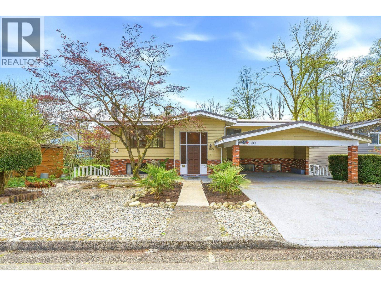 5180 Springdale Court, Burnaby, British Columbia  V5B 4P4 - Photo 3 - R3114488