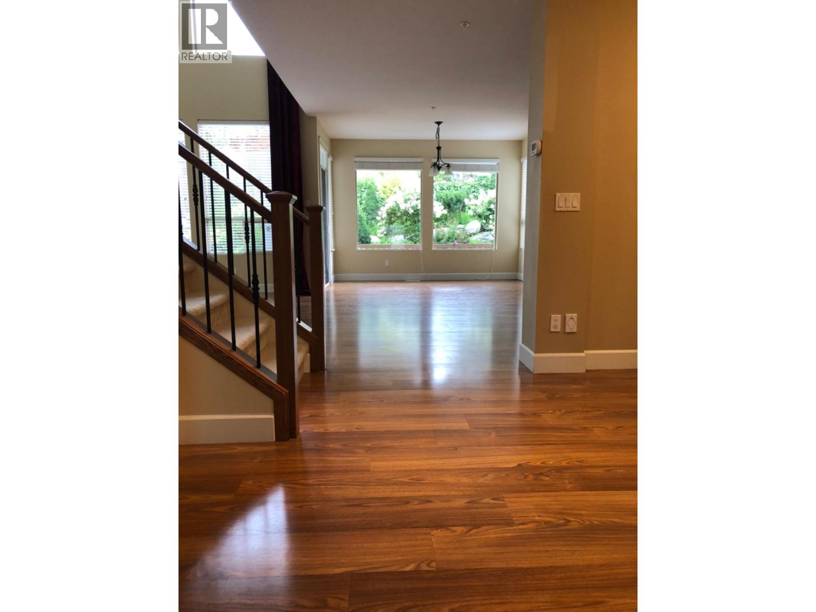 10686 Kimola Way, Maple Ridge, British Columbia  V2W 0A6 - Photo 6 - R3114480