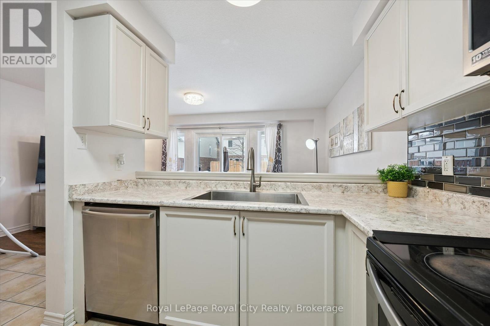 91 Lambeth Way, Guelph, Ontario  N1L 0H1 - Photo 11 - X12795214