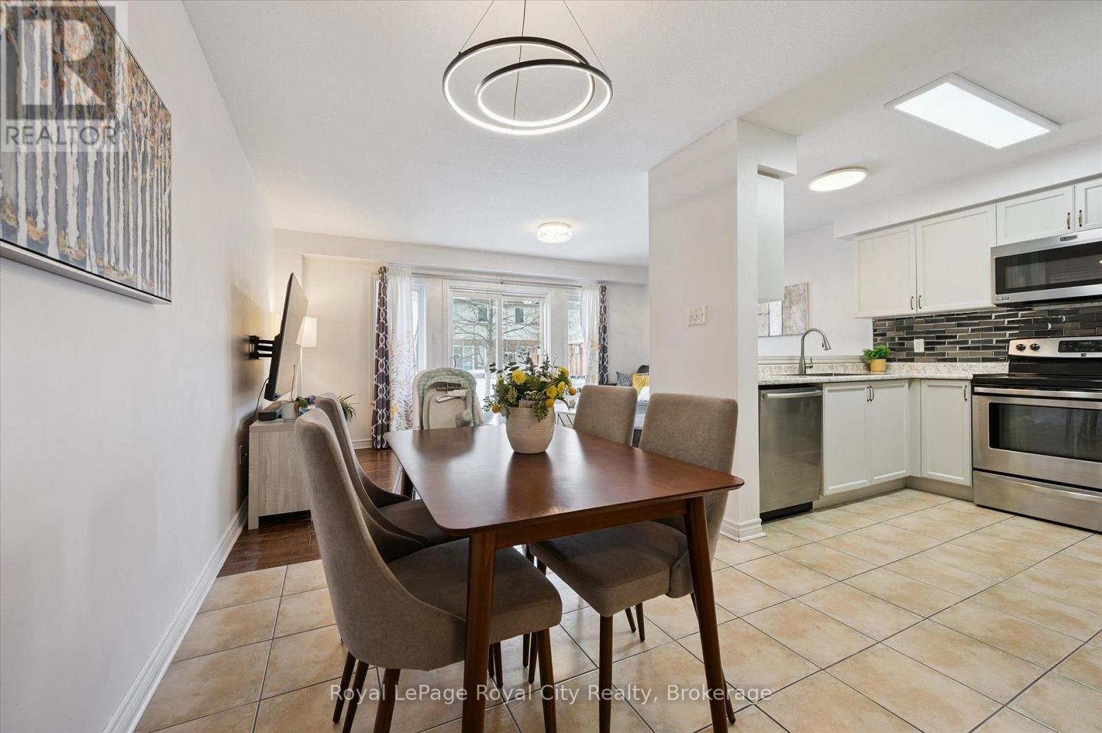 91 Lambeth Way, Guelph, Ontario  N1L 0H1 - Photo 6 - X12795214