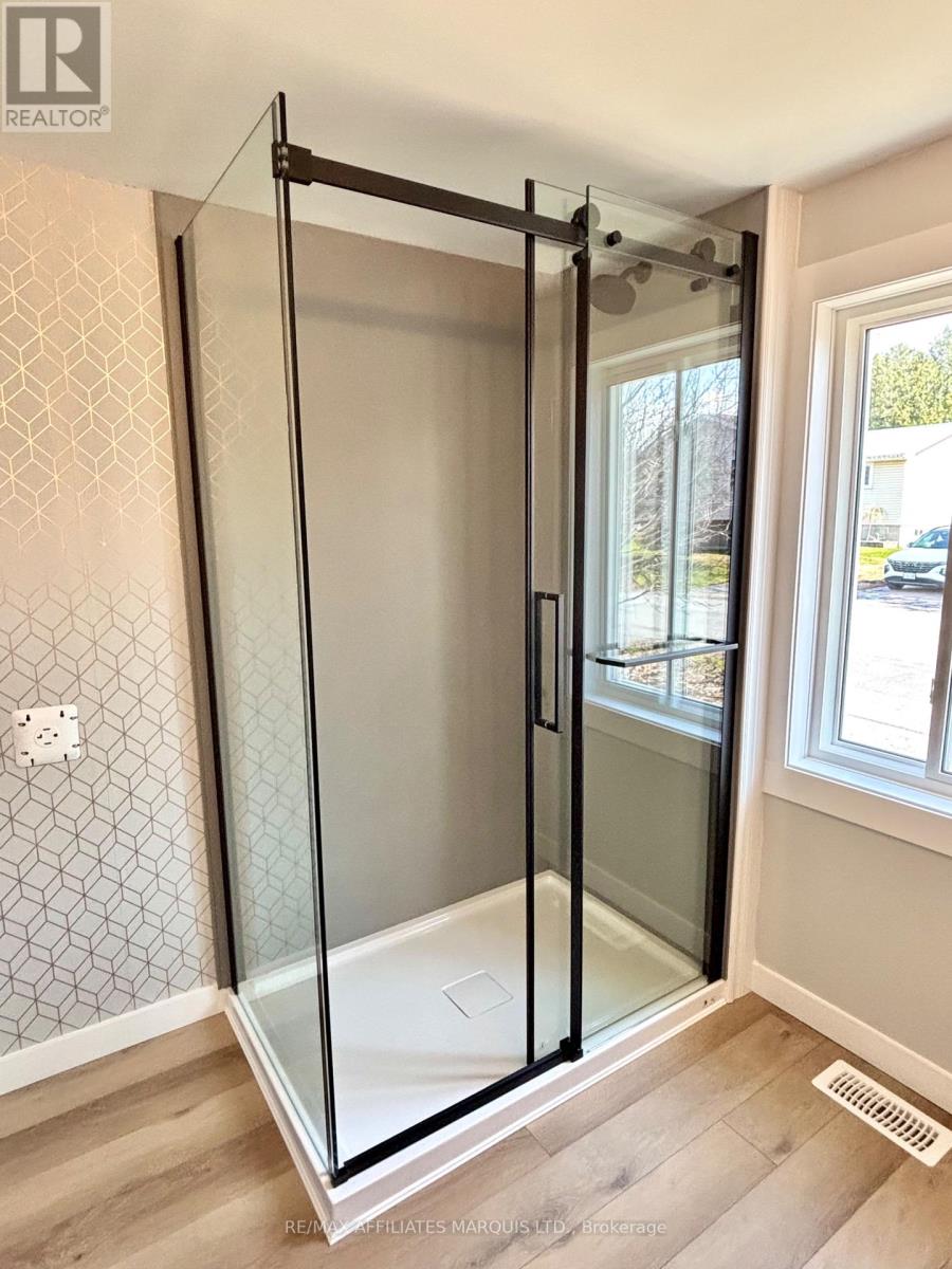 19 Alexander Street W, North Glengarry, Ontario  K0C 1T0 - Photo 15 - X13029514