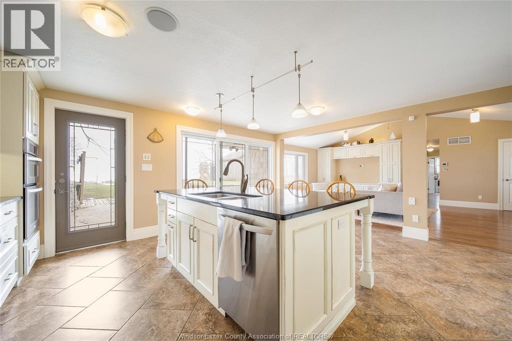 11604 Bates Line, Rondeau Park, Ontario  N0P 1X0 - Photo 14 - 26008399