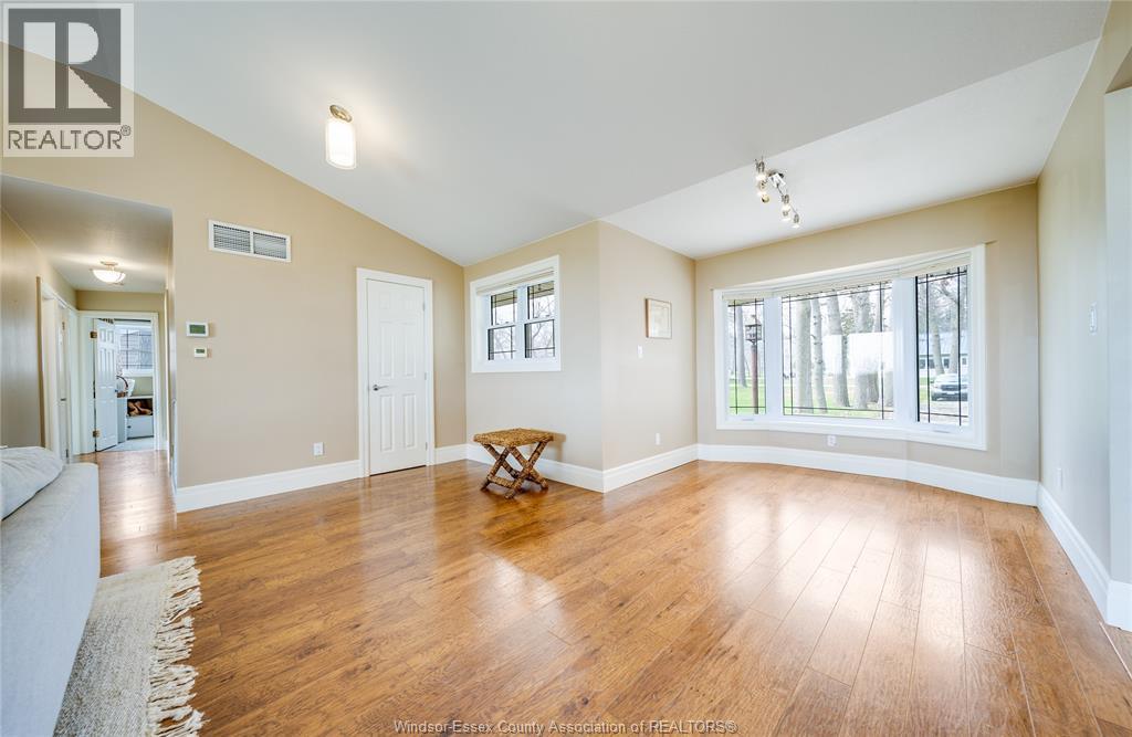 11604 Bates Line, Rondeau Park, Ontario  N0P 1X0 - Photo 8 - 26008399