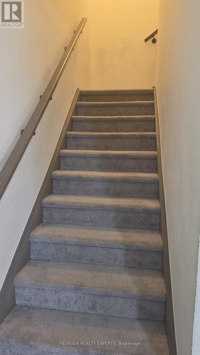 11 - 230 Lagerfeld Drive, Brampton, Ontario  L7A 5G9 - Photo 7 - W12895326