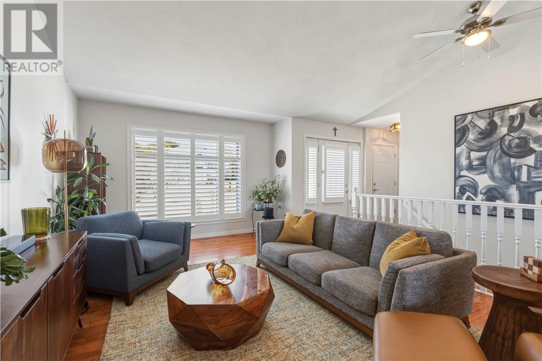 34 Mist Hollow, Sudbury, Ontario  P3E 6L7 - Photo 4 - 2127223