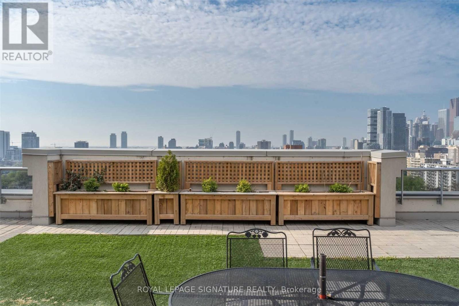 1004 - 225 Wellesley Street E, Toronto, Ontario  M4X 1X8 - Photo 19 - C13029522