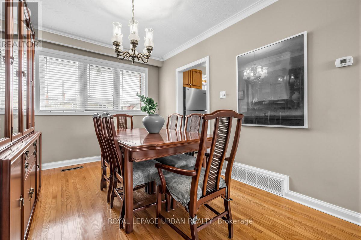 10 Kenewen Court, Toronto, Ontario  M4A 1R8 - Photo 11 - C13029544