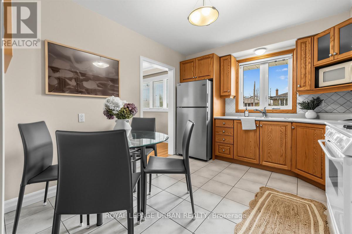 10 Kenewen Court, Toronto, Ontario  M4A 1R8 - Photo 14 - C13029544