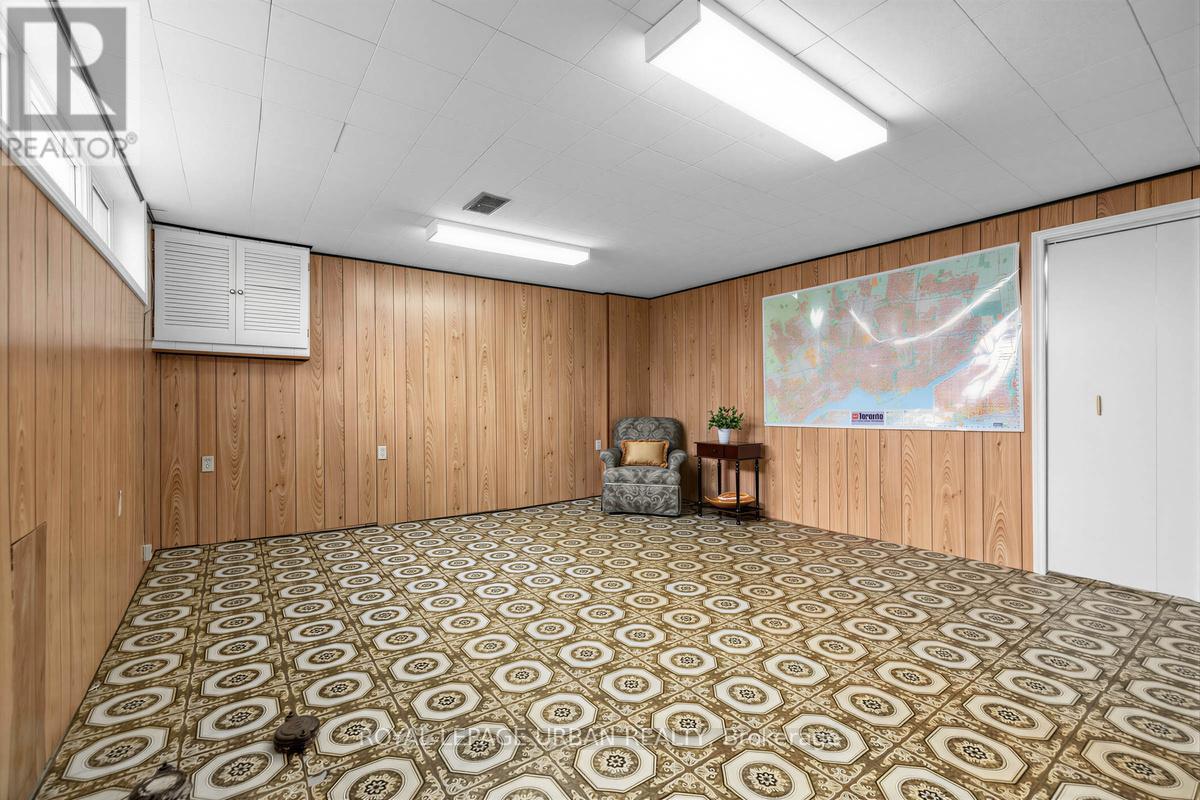 10 Kenewen Court, Toronto, Ontario  M4A 1R8 - Photo 26 - C13029544