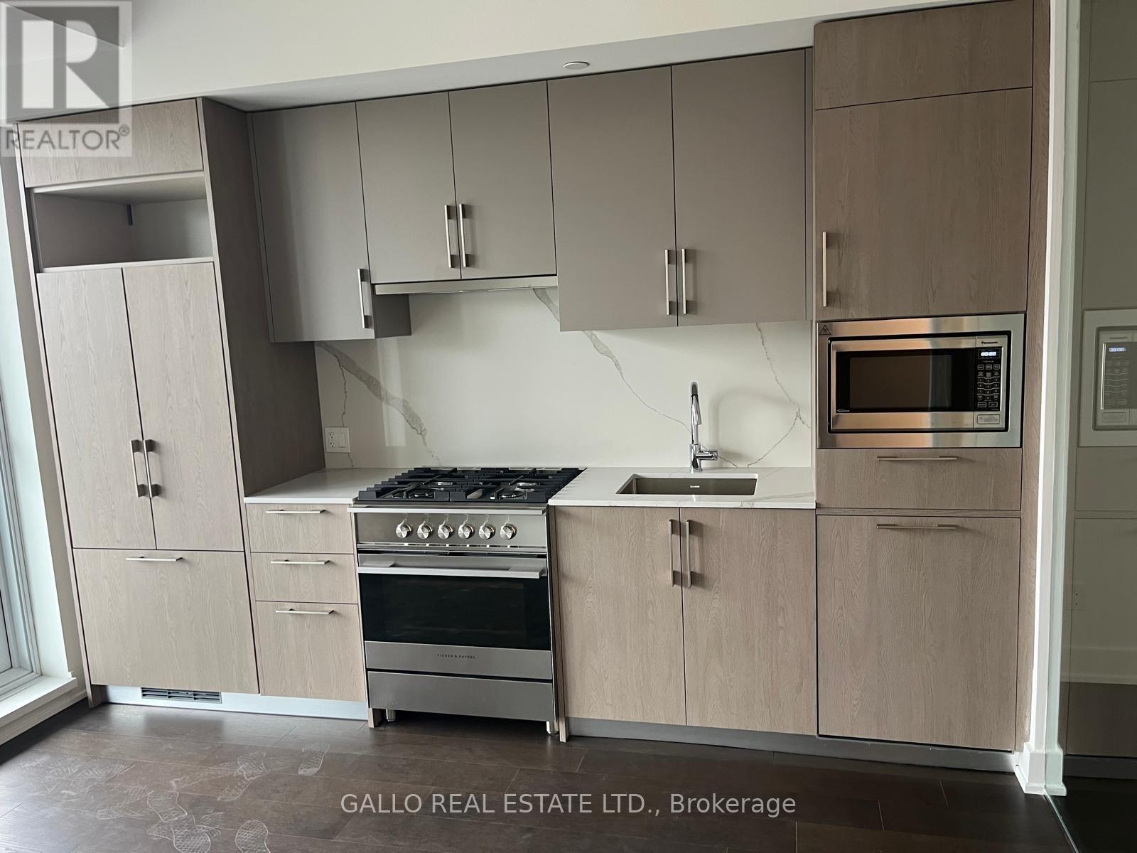 307 - 8 Manor Road W, Toronto, Ontario  M5P 1E7 - Photo 8 - C13029640