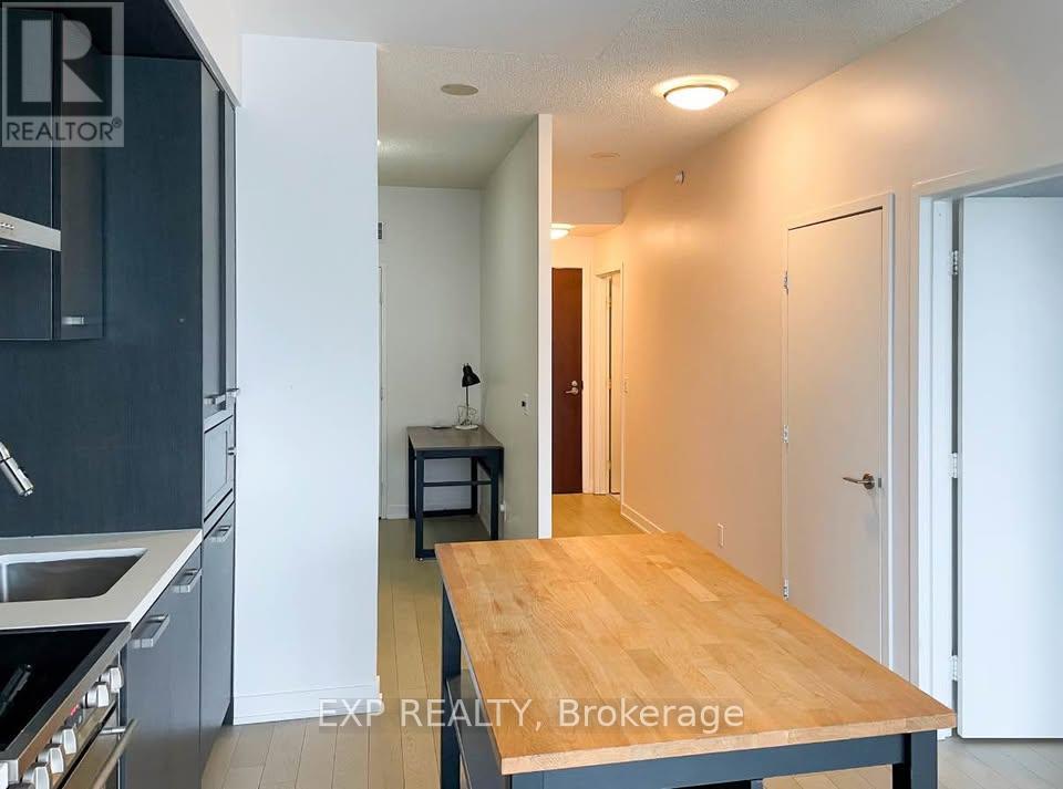 N507 - 120 Bayview Avenue, Toronto, Ontario  M5A 0G4 - Photo 3 - C13029656