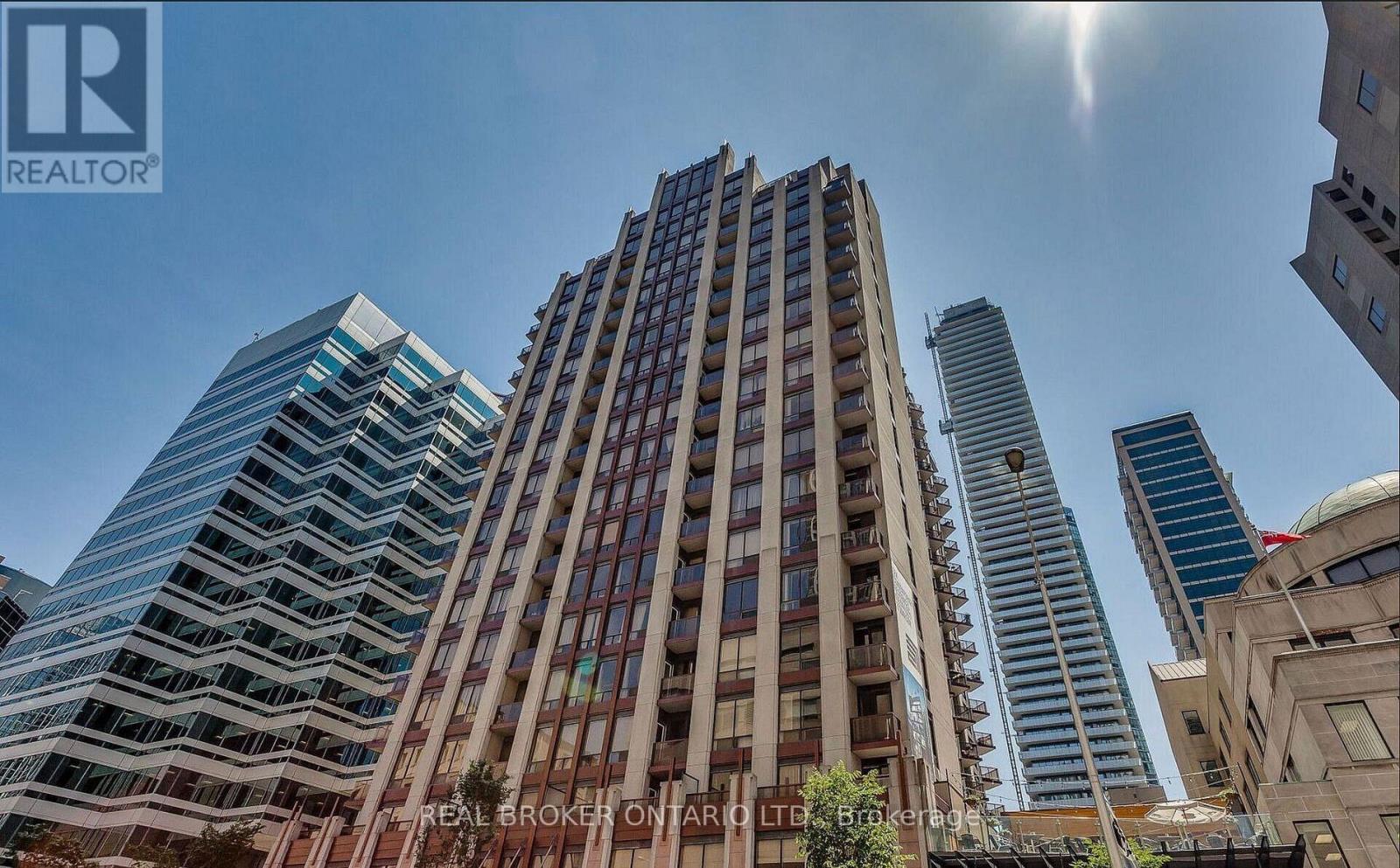 1707 - 85 Bloor Street E, Toronto, Ontario  M4W 3Y1 - Photo 2 - C13029668