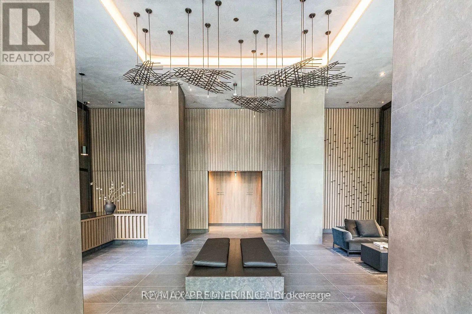 1001 - 55 Charles Street E, Toronto, Ontario  M4Y 0J1 - Photo 3 - C13029678