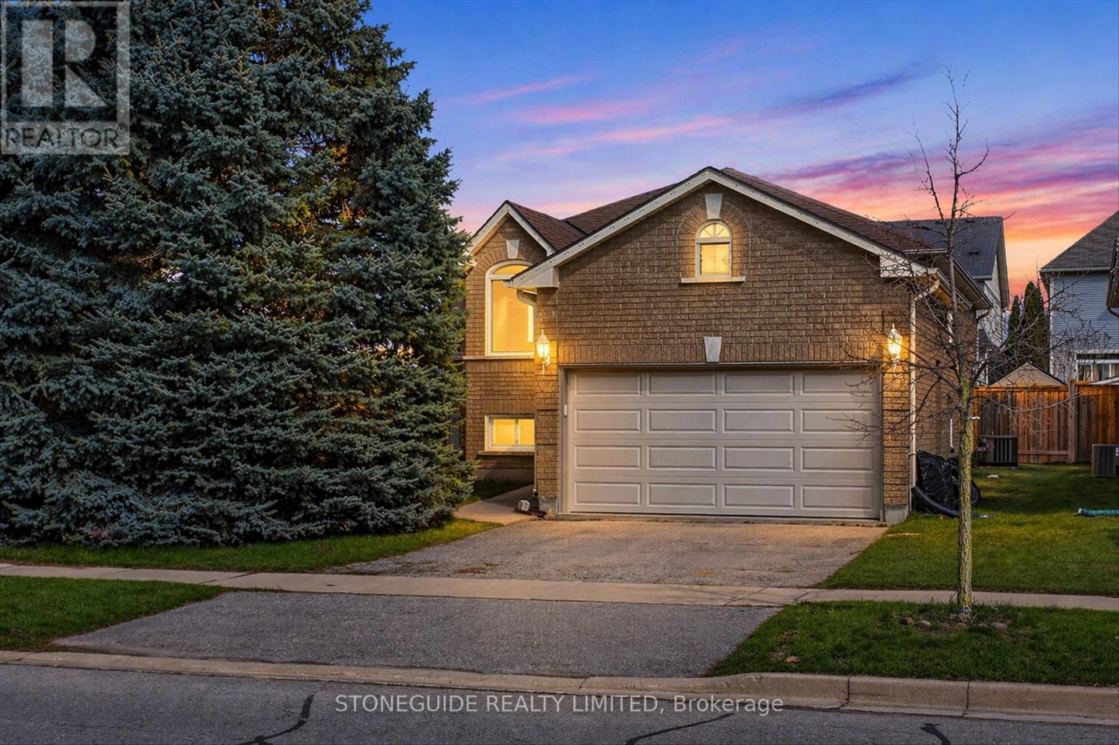 2 Goodwin Avenue, Clarington, Ontario  L1C 4Z4 - Photo 2 - E13029880