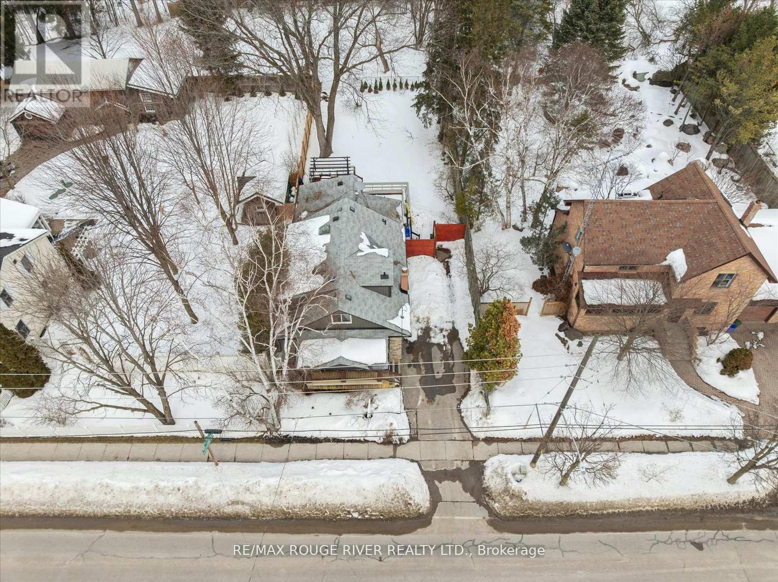 28 Columbus Road E, Oshawa, Ontario  L1H 7K4 - Photo 25 - E13029960