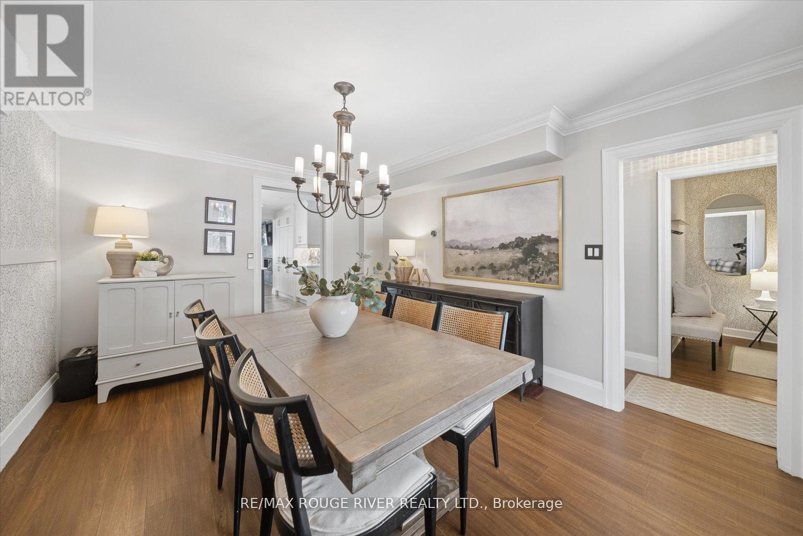 28 Columbus Road E, Oshawa, Ontario  L1H 7K4 - Photo 7 - E13029960