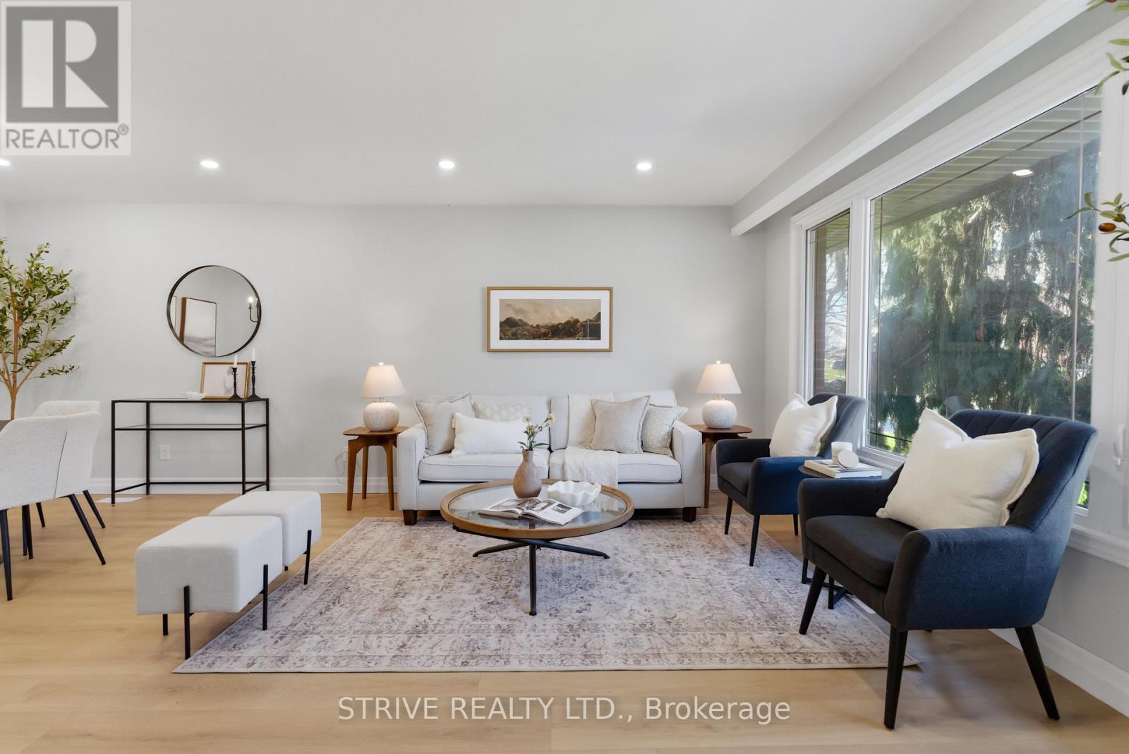 711 Central Park Boulevard N, Oshawa, Ontario  L1G 6A8 - Photo 4 - E13029998