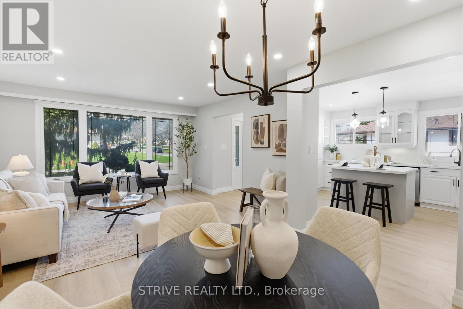 711 Central Park Boulevard N, Oshawa, Ontario  L1G 6A8 - Photo 9 - E13029998