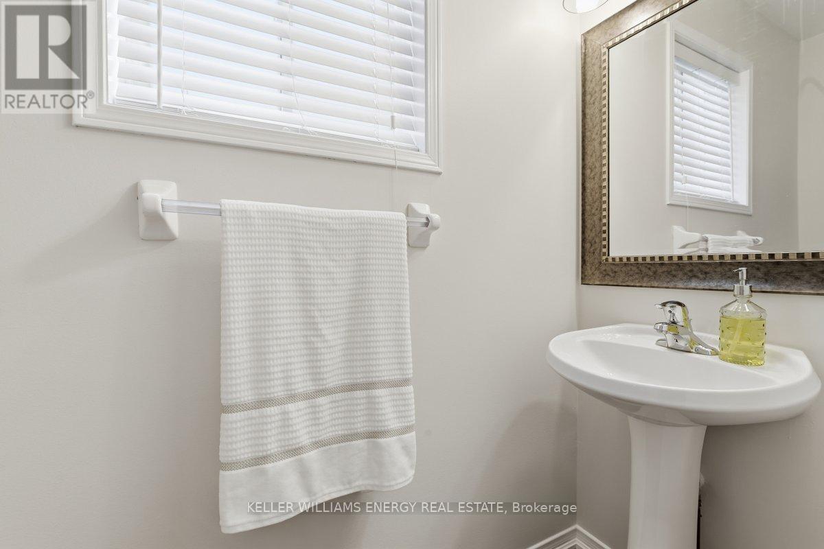 1428 Coldstream Drive E, Oshawa, Ontario  L1K 2Y8 - Photo 14 - E13030120