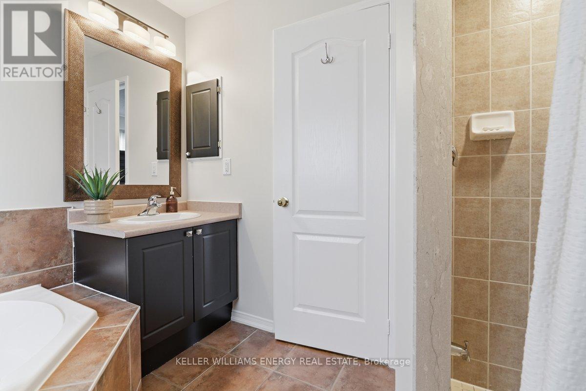 1428 Coldstream Drive E, Oshawa, Ontario  L1K 2Y8 - Photo 18 - E13030120