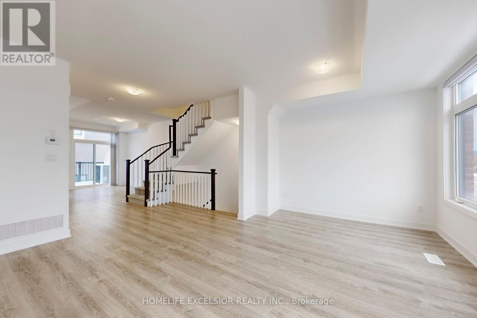 5456 Main Street, Whitchurch-Stouffville, Ontario  L4A 4W8 - Photo 11 - N13029540